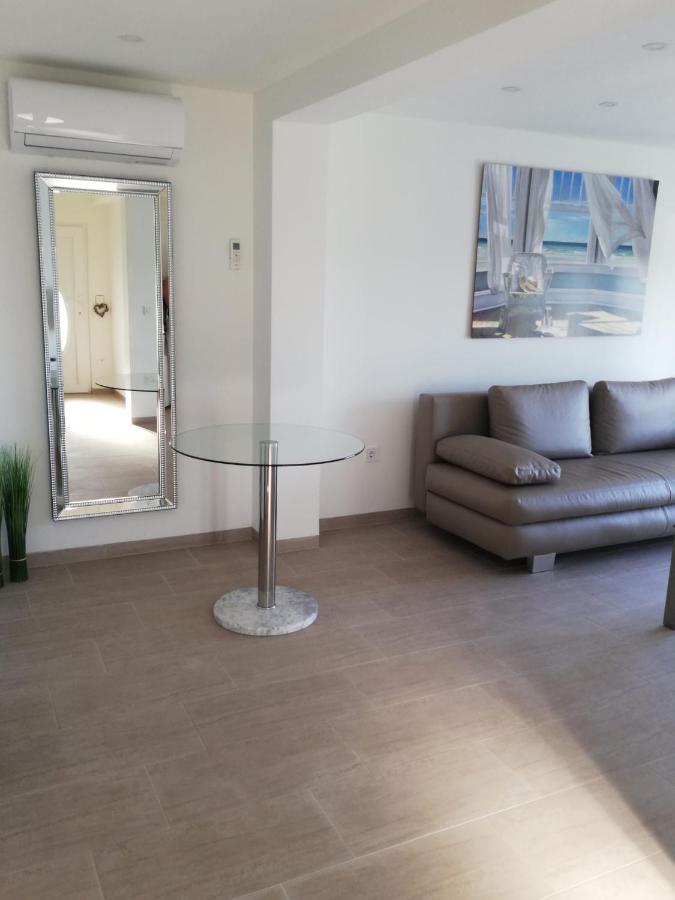 Apartmani Deluxe Jasenice  Zewnętrze zdjęcie