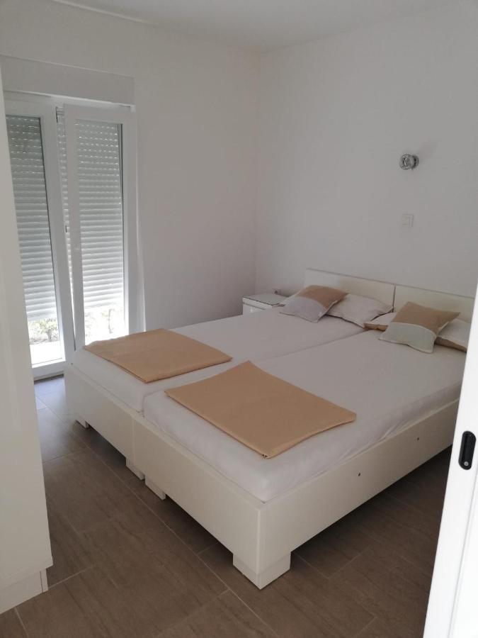 Apartmani Deluxe Jasenice  Zewnętrze zdjęcie
