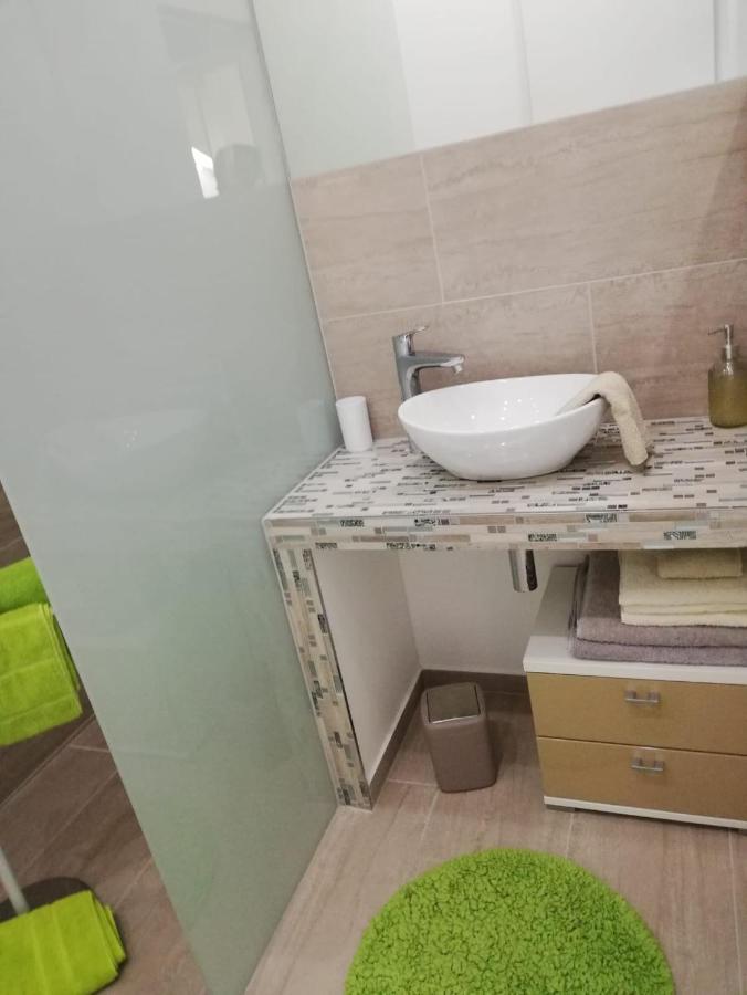 Apartmani Deluxe Jasenice  Zewnętrze zdjęcie